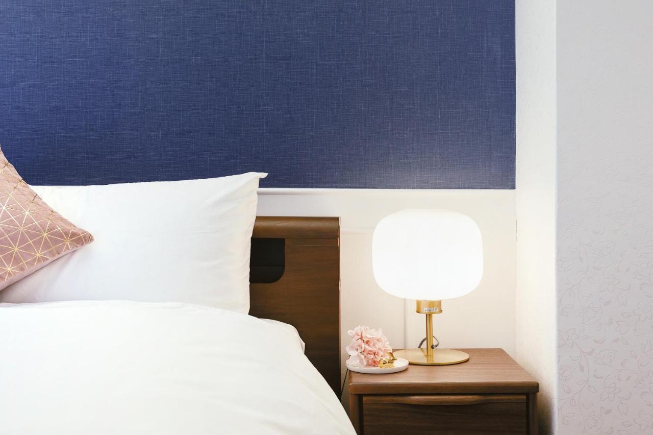 Cherry Blooming Tokyo- All Suite Boutique Hotel 东京伊樱里-中央区全套房艺术酒店 Exterior foto